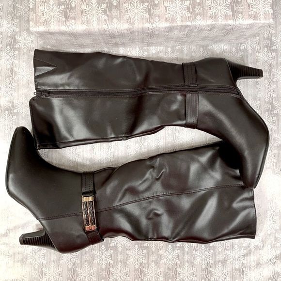 Rampage Shoes - NWOT BLACK KNEE HIGH RAMPAGE BOOTS SIZE 7